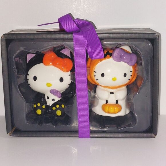 Sanrio Hello Kitty Halloween Hand Crafted Hand Painted Salt & Pepper Shakers - Picture 1 of 11